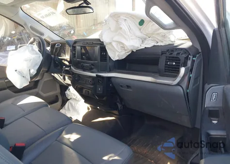 2022 Ford F-150 Xl из США, поврежденный, VIN 1FTMF1CB0NKF06071